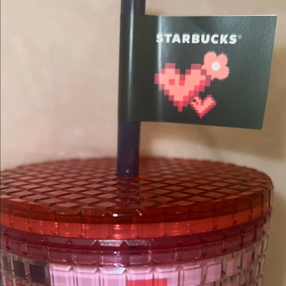Starbucks 2025 Pixel Grid Heart Cold Cup Venti 24oz Pink Red NWT